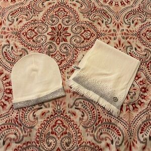 Calvin Klein® white scarf and hat set